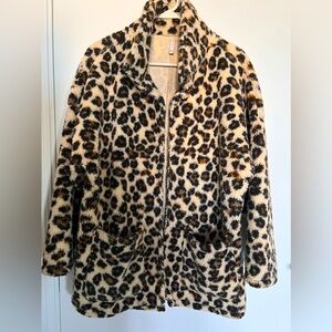 Cheetah Print Open Front Coat. So stylish and cozy! Zero evidence of wear ✨